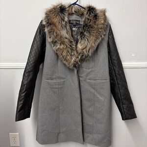 Donna Salyers Fabulous Furs Coat Size Large